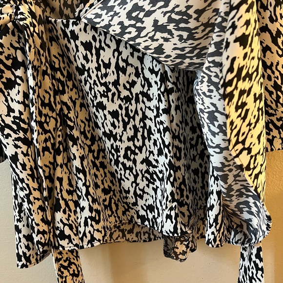 Zebra Zara Romper - Picture 6 of 6